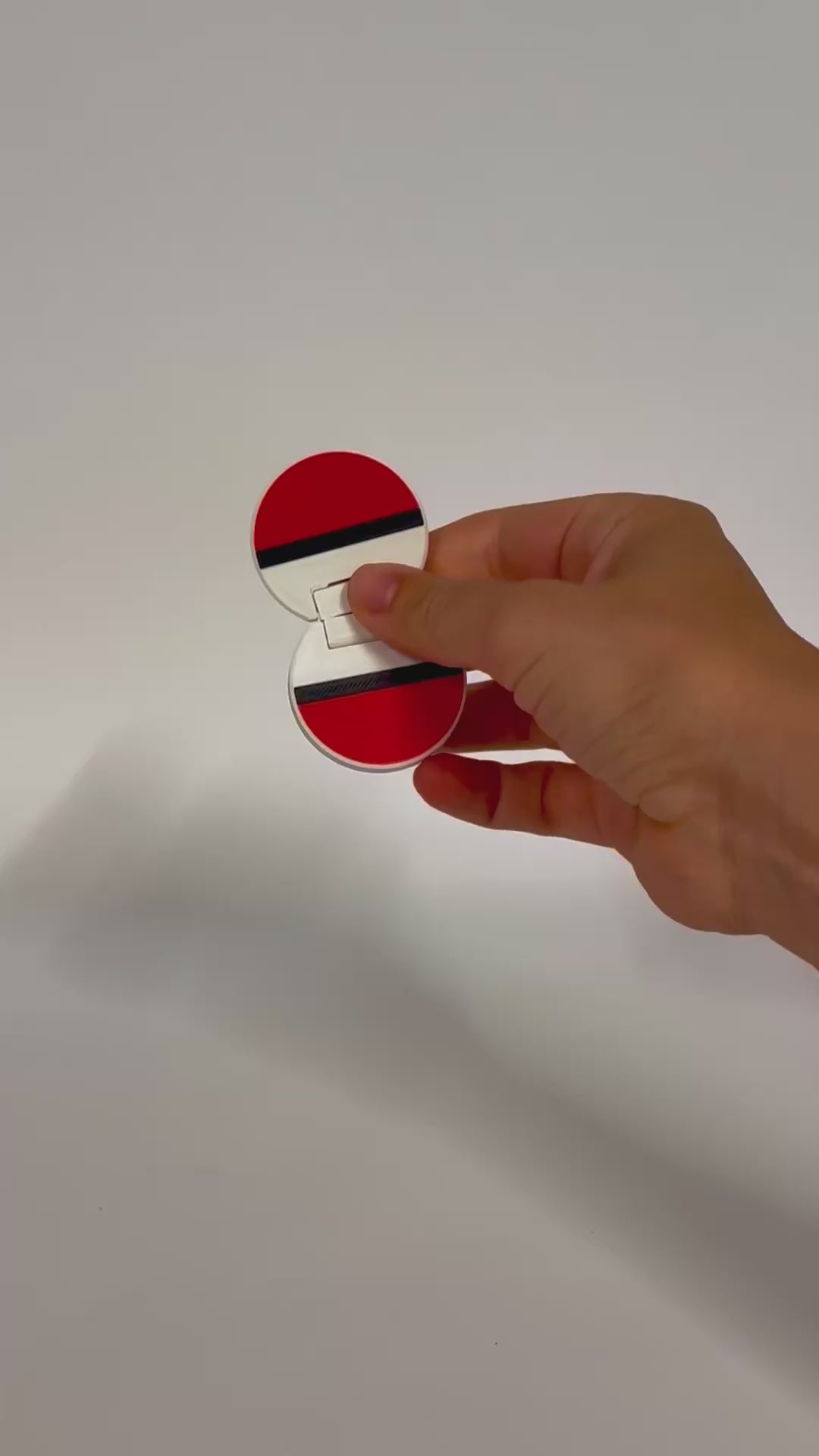 Ball fidget